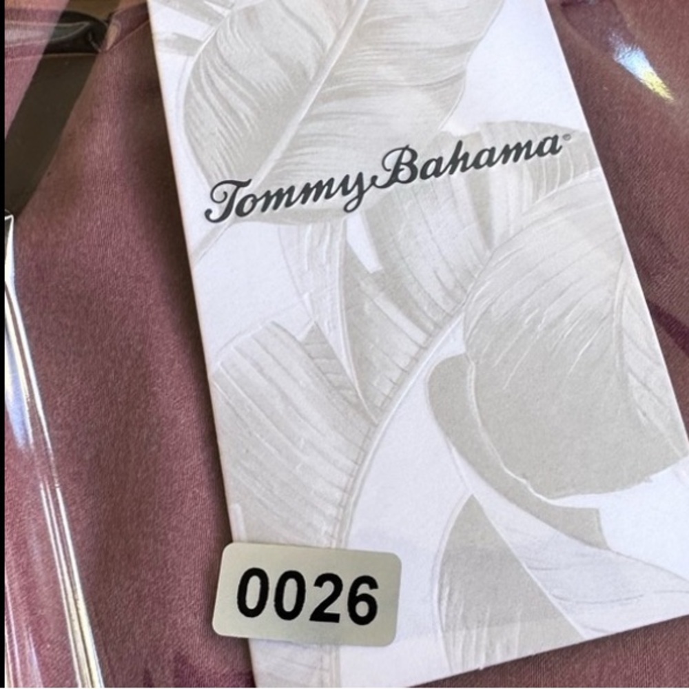 Tommy Bahama Men's Boracay 10"
Chino Shorts, Cherry Stone, Sz 32 - Picture 8 of 8